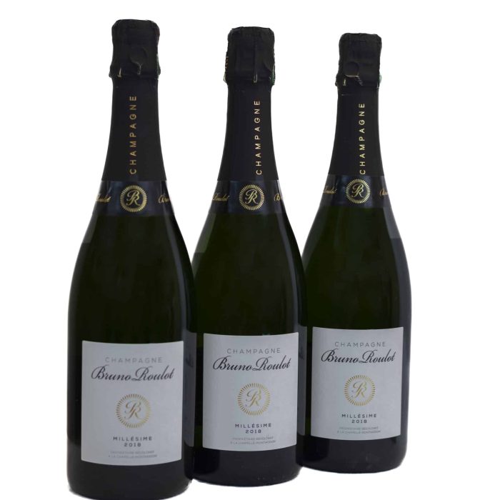 Champagne – Millésime 2018 3st flaskor mousserande vin med etikett